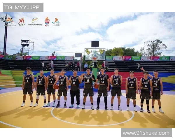 赛后分析：北京篮球队与上海篮球队的团队协作与战术执行探讨